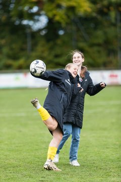 Bild 342 - F Merkur Hademarschen - SV Frisia 03 Risum Lindholm : Ergebnis: 0:1